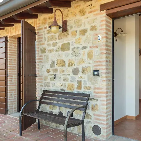 Lavish Holiday In With Swimming Pool Casa vacanze