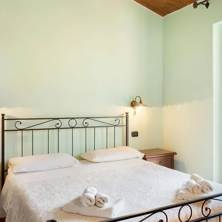 Casa vacanze Lavish Holiday In With Swimming Pool *