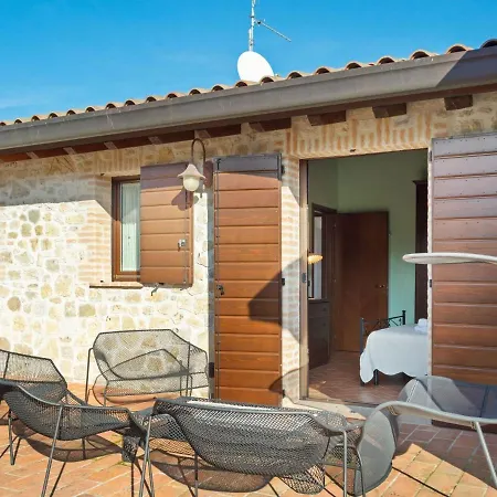 Casa vacanze Lavish Holiday In With Swimming Pool Marsciano